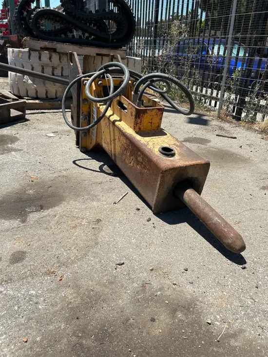 2017 Arrowhead Rockdrill R75S Attachment