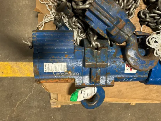 2012 JD NEUHAUS PROFI 3T/6T Hoist