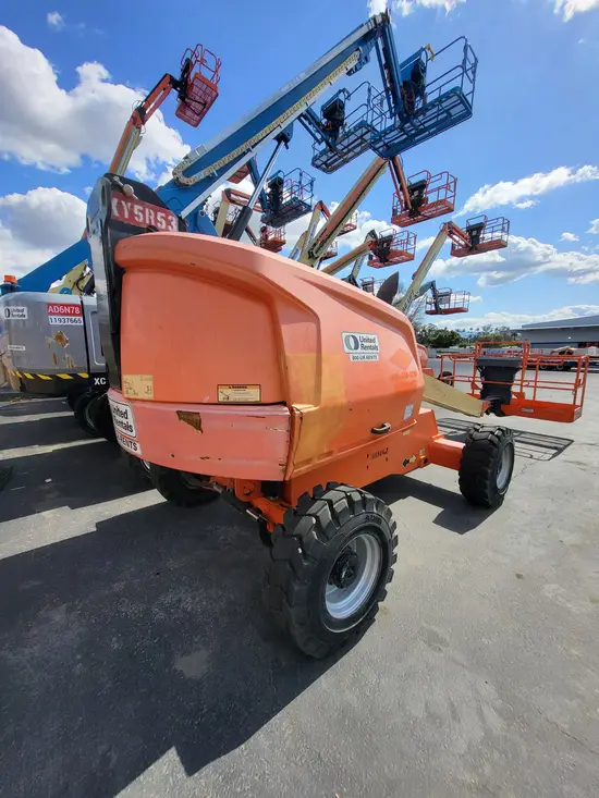 2016 JLG 400S Boom Lift