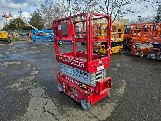 2017 MEC 1330SE Scissor Lift