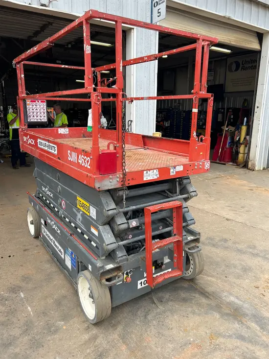 2016 Skyjack SJIII4632 Scissor Lift