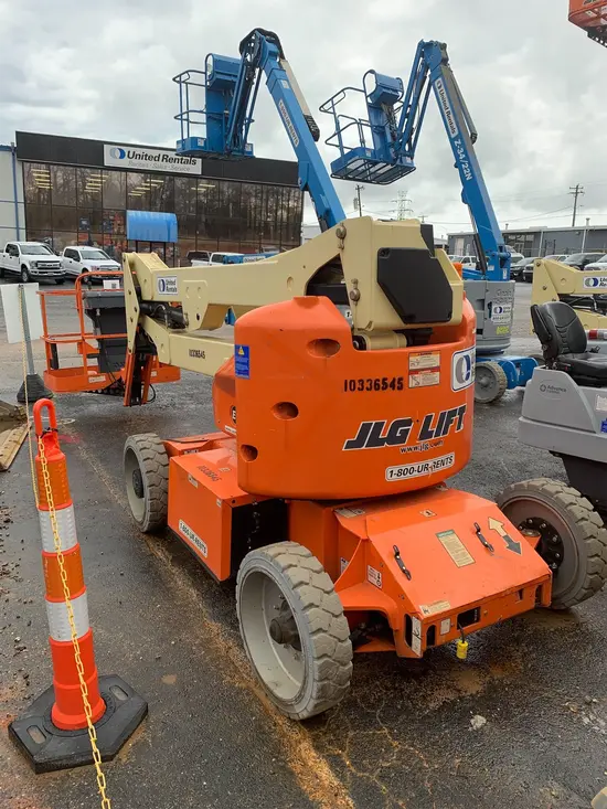 2015 JLG E450AJ Articulating Boom Lift