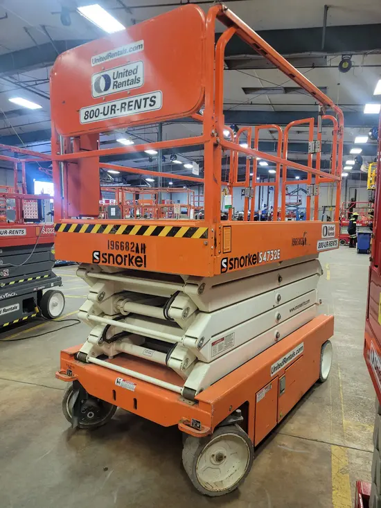 2017 Snorkel S4732E Scissor Lift