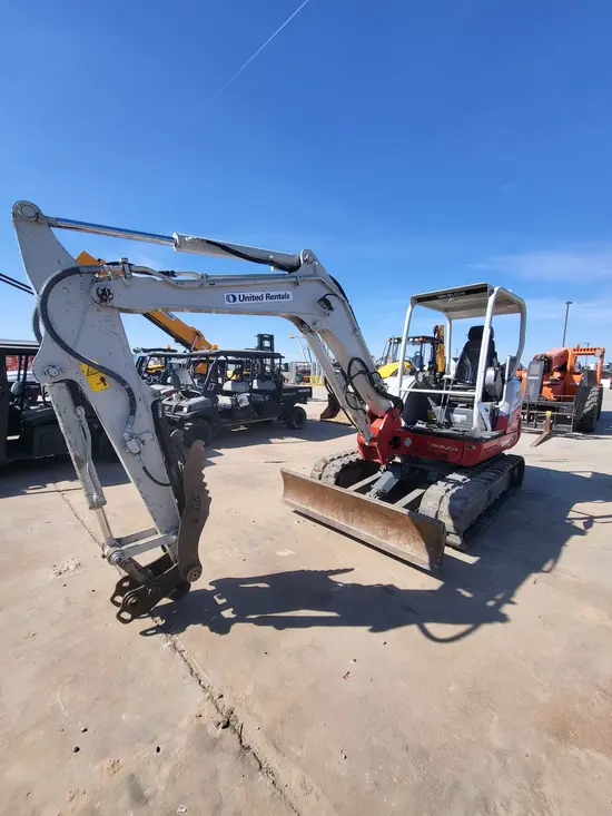 2019 Takeuchi TB250-2 Mini Excavator