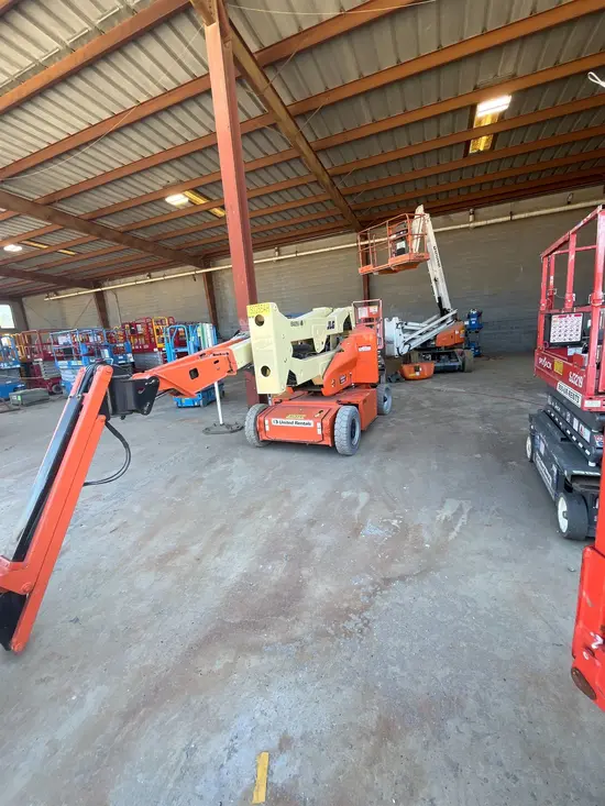 2015 JLG E400AJPN Articulating Boom Lift