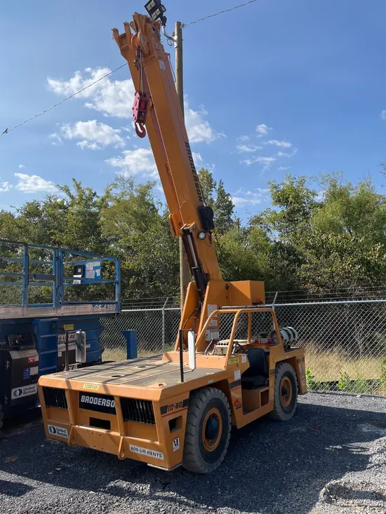 2011 Broderson IC-80-3G