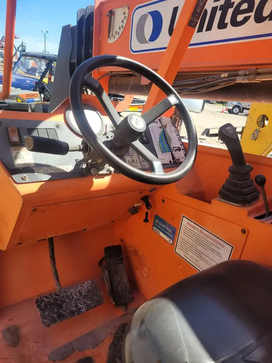 2016 SKYTRAK 8042 Forklift