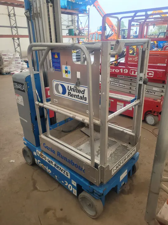 2017 Genie GR-20 Self-Propelled One-Person Lift