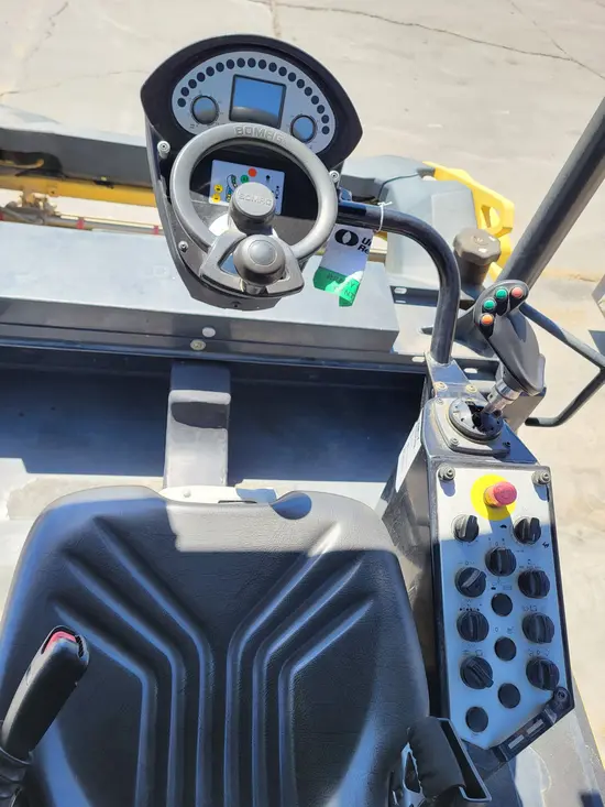 2019 BOMAG BW190AD-5 Drum Roller