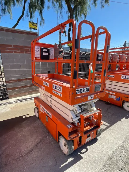2018 Snorkel S3219E Scissor Lift