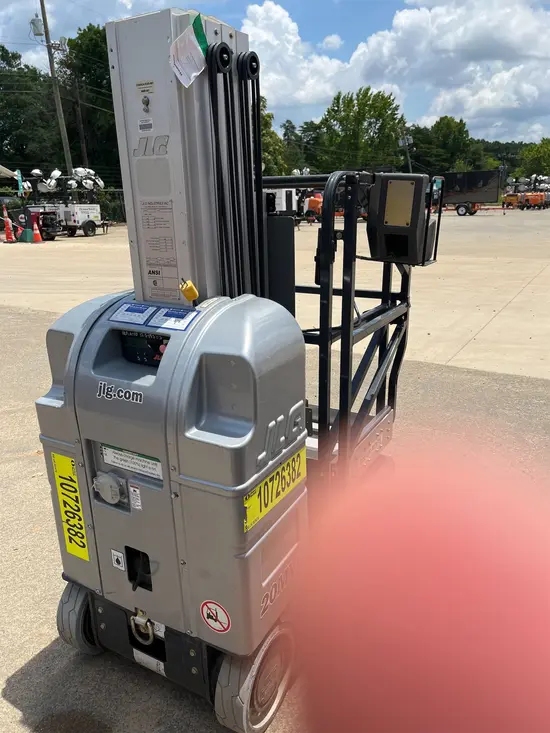 2018 JLG 20MVL Self-Propelled One-Person Lift