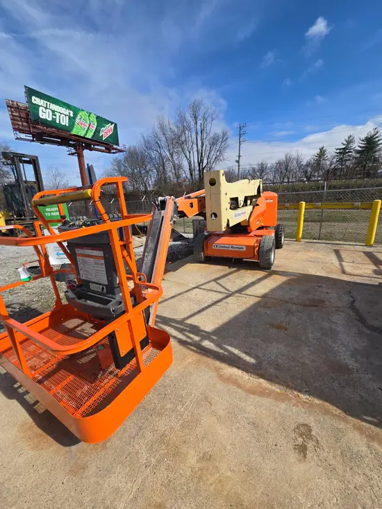 2016 JLG E450AJ Articulating Boom Lift