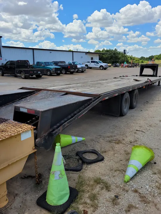 2017 ROAD BOSS 40TDGNCOMBO Trailer