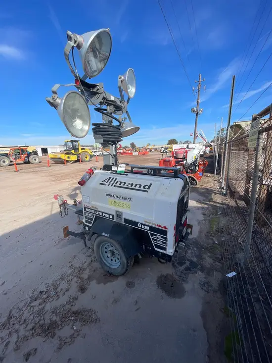 2017 Allmand NIGHT-LITE PRO Portable Light Tower