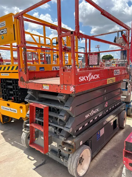 2017 Skyjack SJIII4632 Scissor Lift
