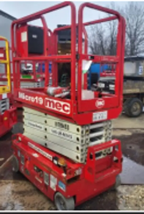 2018 MEC MICRO 19 Scissor Lift