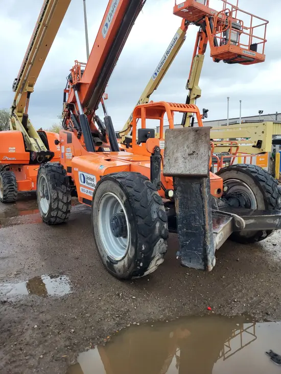 2017 SKYTRAK 10054 Forklift