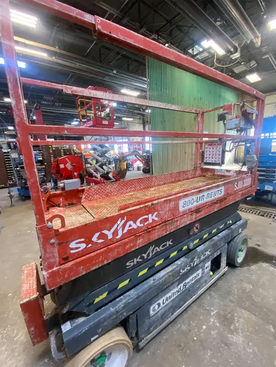 2016 Skyjack SJIII3220 Scissor Lift