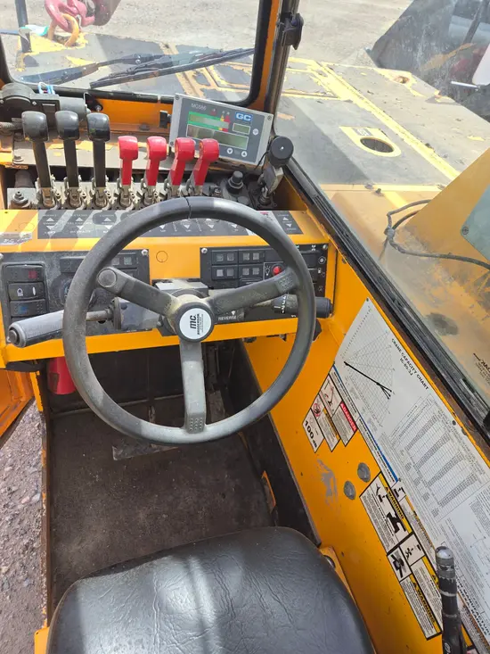 2015 Broderson IC-80-3J