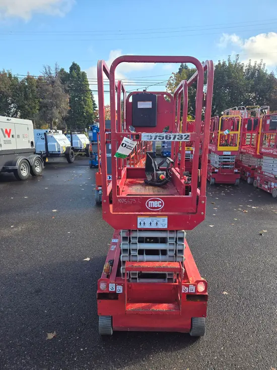 2018 MEC MICRO 19 Scissor Lift