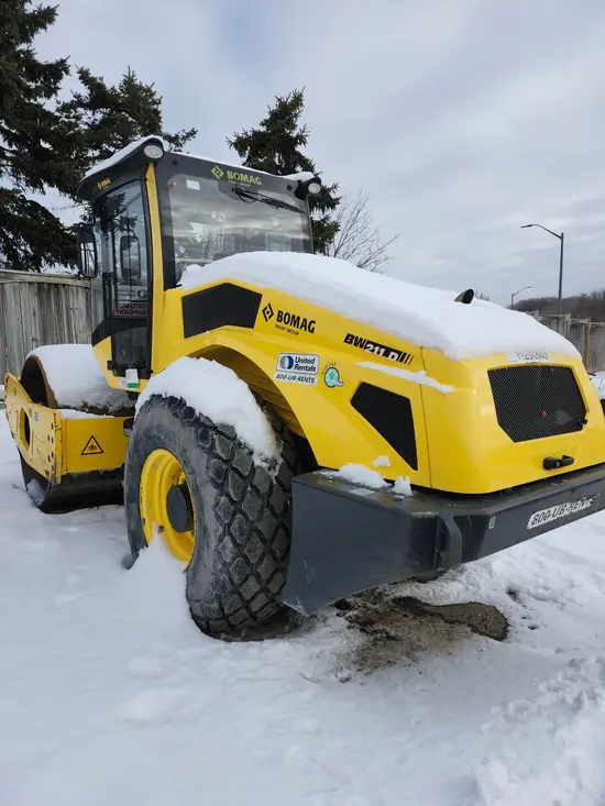 2021 BOMAG BW211D-5 Single Drum Roller