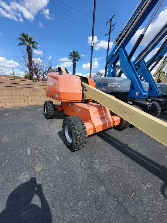 2016 JLG 400S Boom Lift