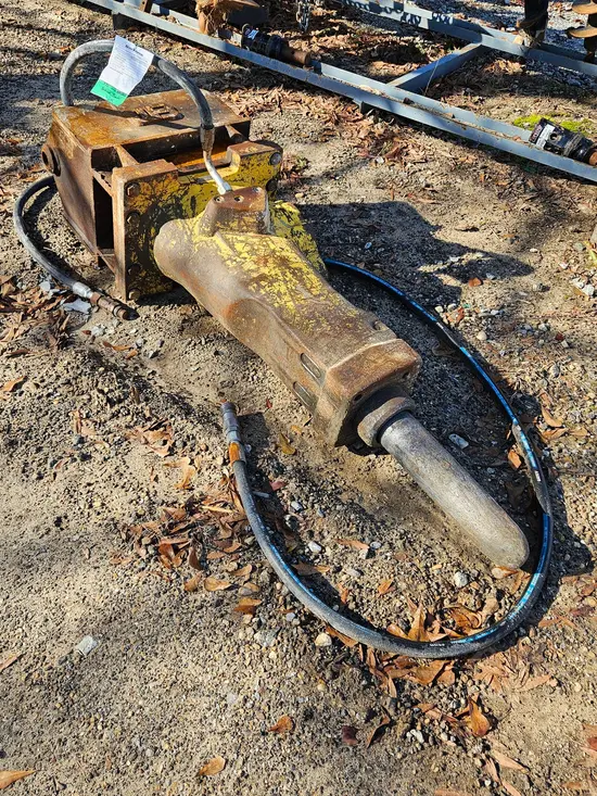 2017 Atlas Copco SB 452 Attachment