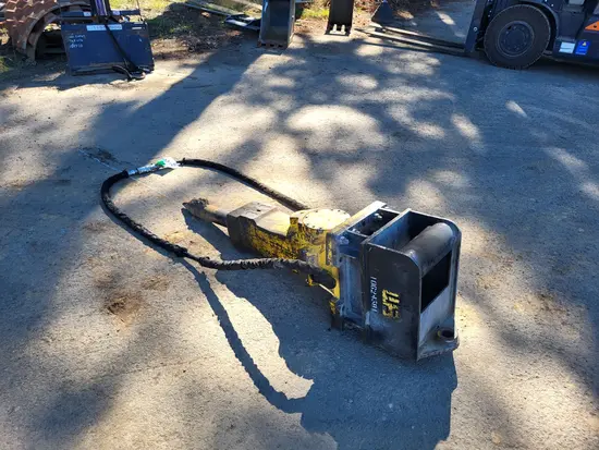 2017 Atlas Copco SB 452 Attachment