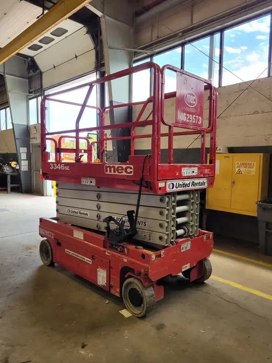 2017 MEC 3346SE Scissor Lift