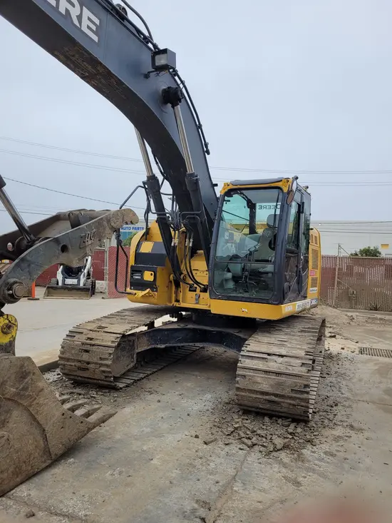2019 John Deere 245G LC Excavator