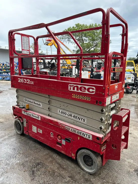 2017 MEC 2632SE Scissor Lift