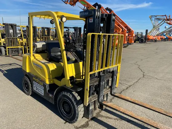 2017 HYSTER H50XT Warehouse Forklift