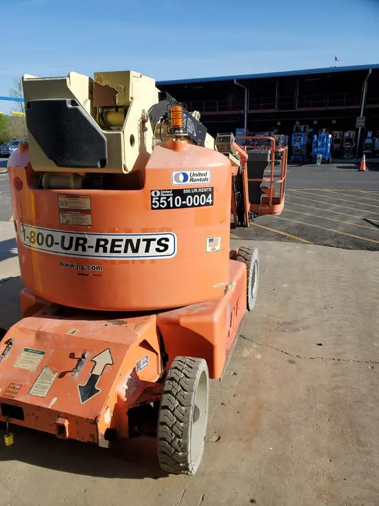 2013 JLG E400AN Articulating Boom Lift