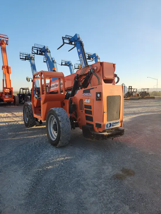 2016 SKYTRAK 6042 Forklift