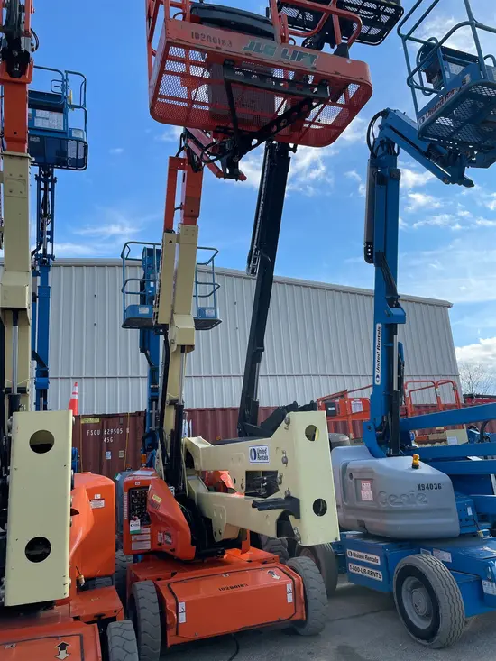 2014 JLG E450AJ Articulating Boom Lift