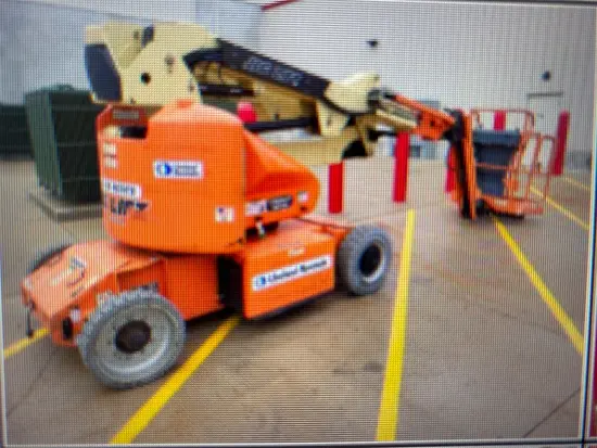 2016 JLG E400AJPN Articulating Boom Lift