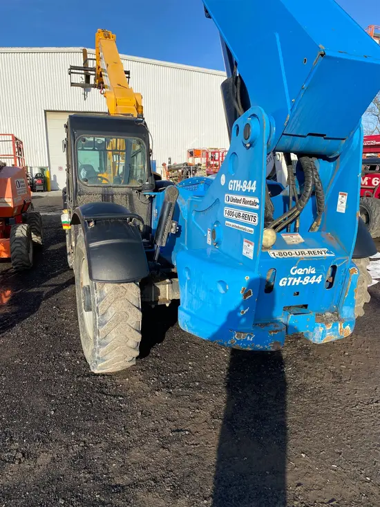 2016 Genie GTH-844 Forklift