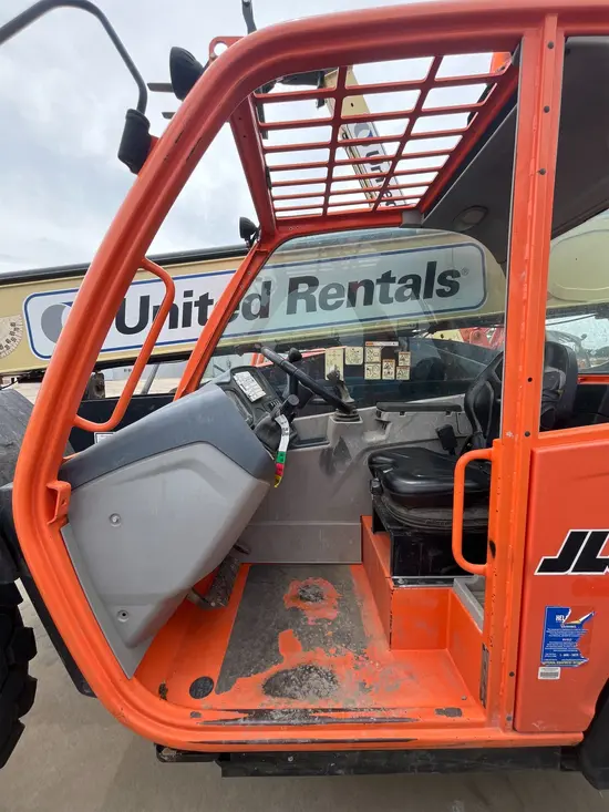2016 JLG 642 Forklift