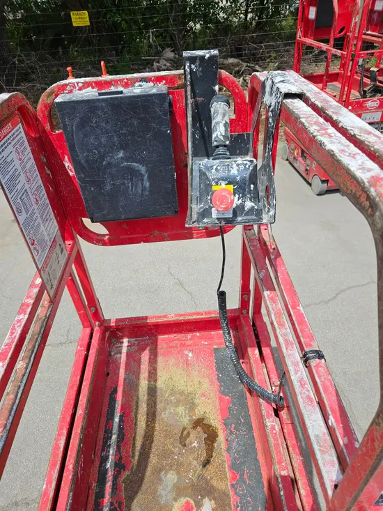 2018 MEC 1330SE Scissor Lift