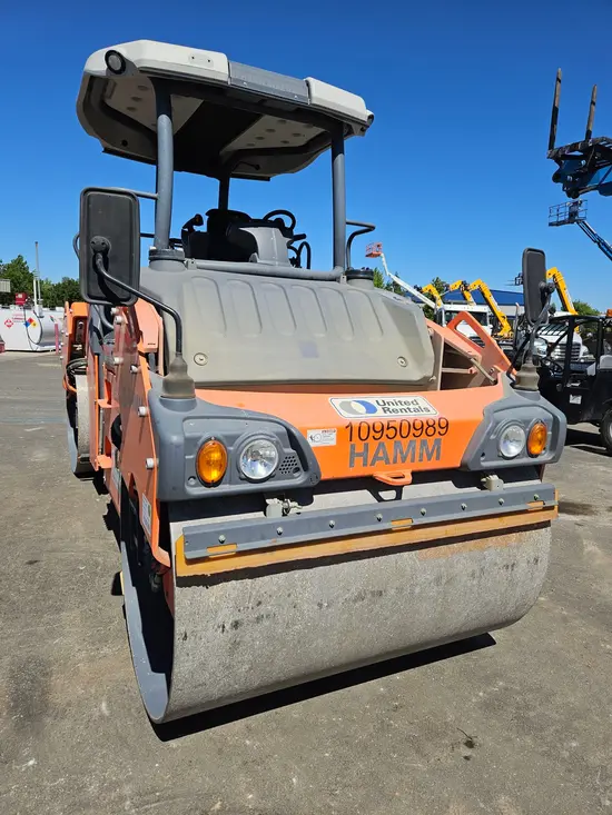 2019 Hamm HD+90iVV Double Drum Roller
