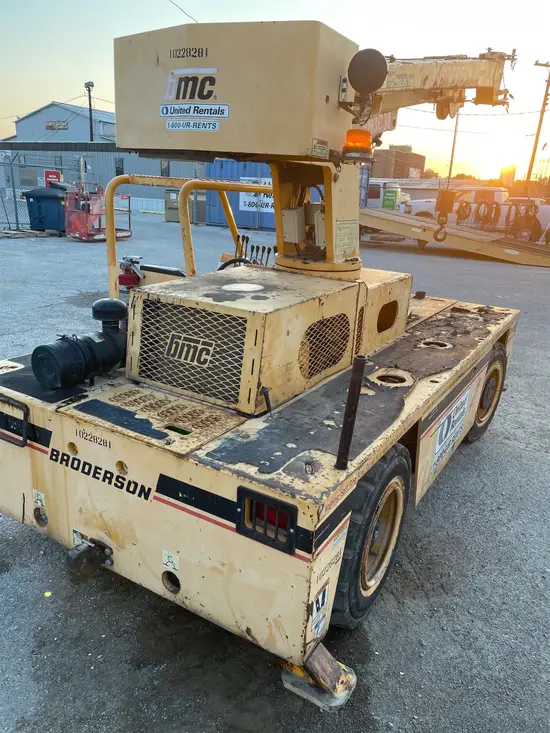 2014 Broderson IC-40-2C