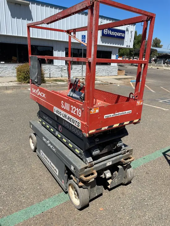 2017 Skyjack SJIII3219 Scissor Lift