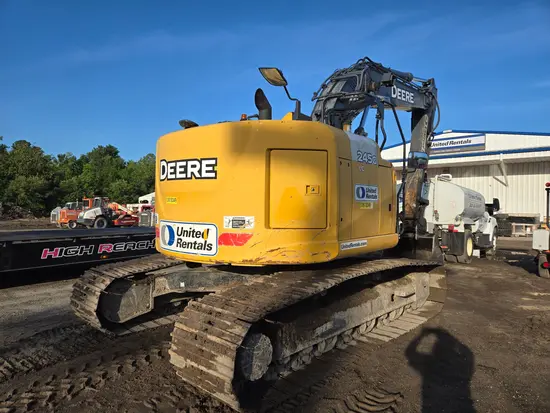 2019 John Deere 245G LC Excavator