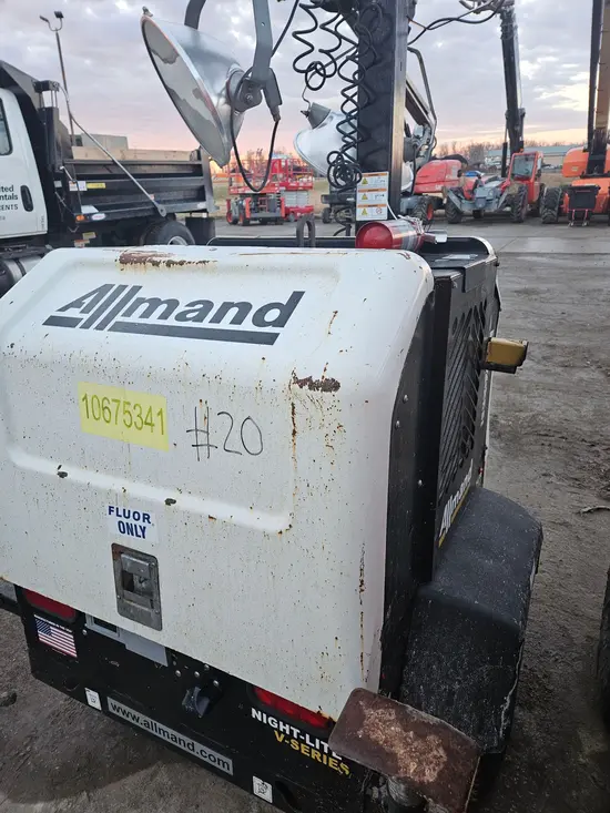 2017 Allmand NIGHT-LITE PRO Portable Light Tower