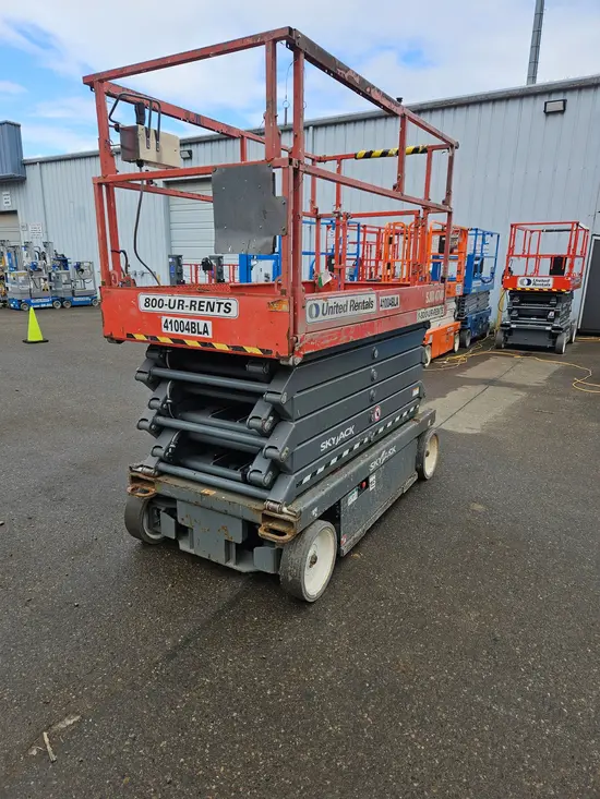 2017 Skyjack SJIII4740 Scissor Lift