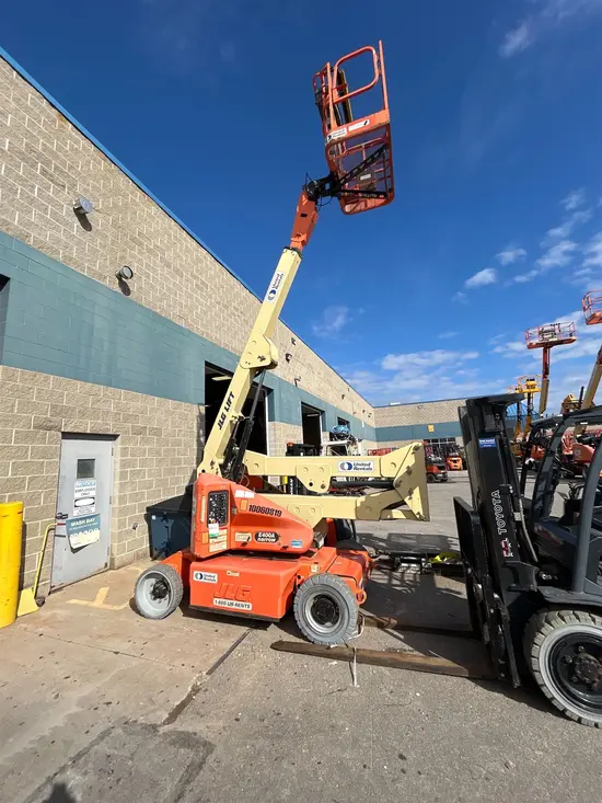 2012 JLG E400AJPN Articulating Boom Lift