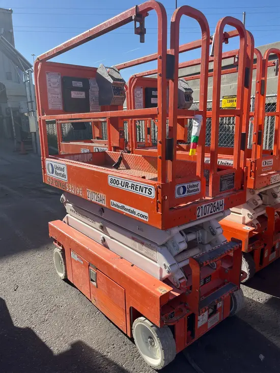 2018 Snorkel S3219E Scissor Lift