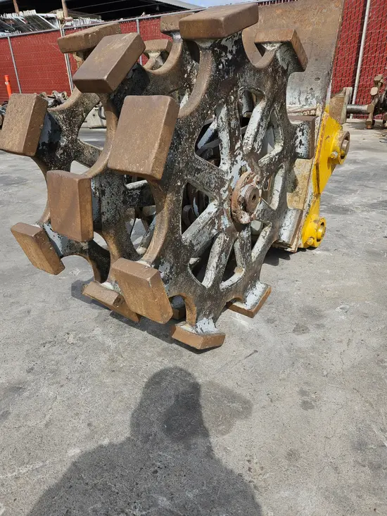 2020 FURUKAWA CW24III Compaction Attachment