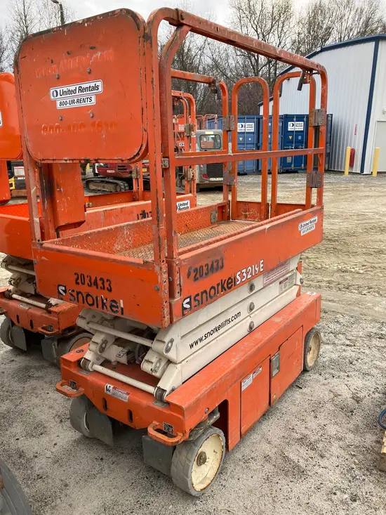 2018 Snorkel S3219E Scissor Lift