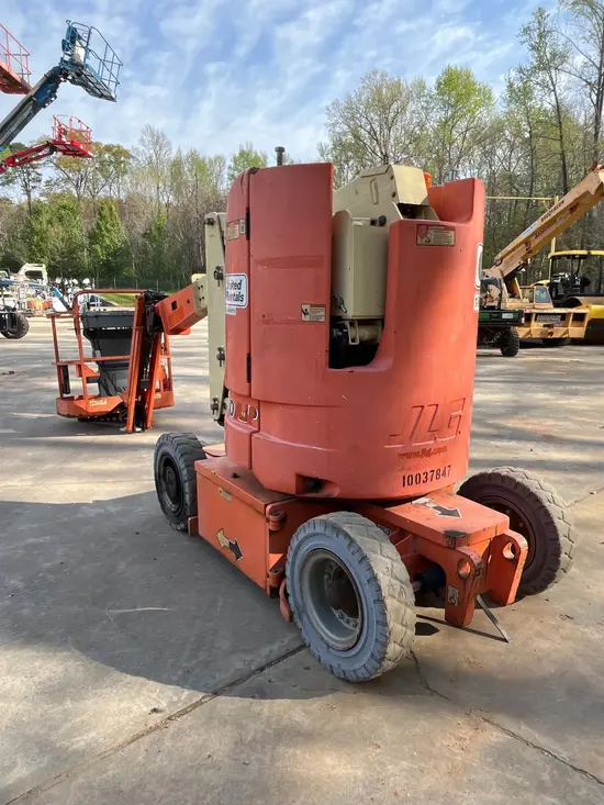 2012 JLG E300AJP Articulating Boom Lift